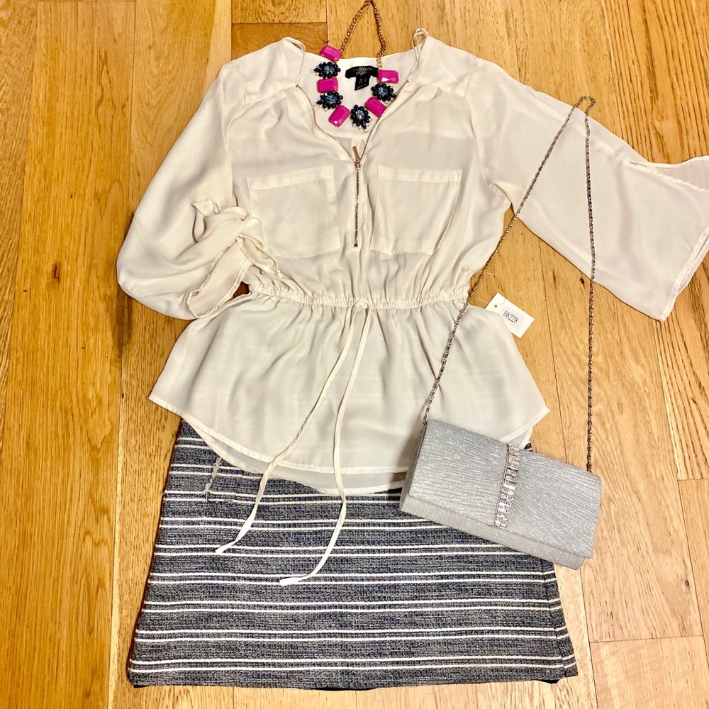 White blouse (size L)